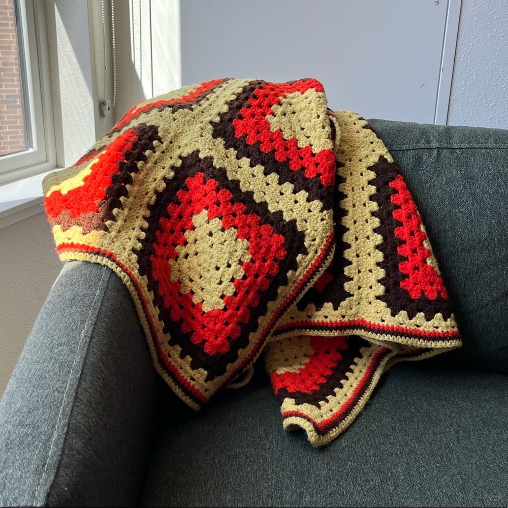 Retro throw.  Red, yellow and brown.  Grandma style